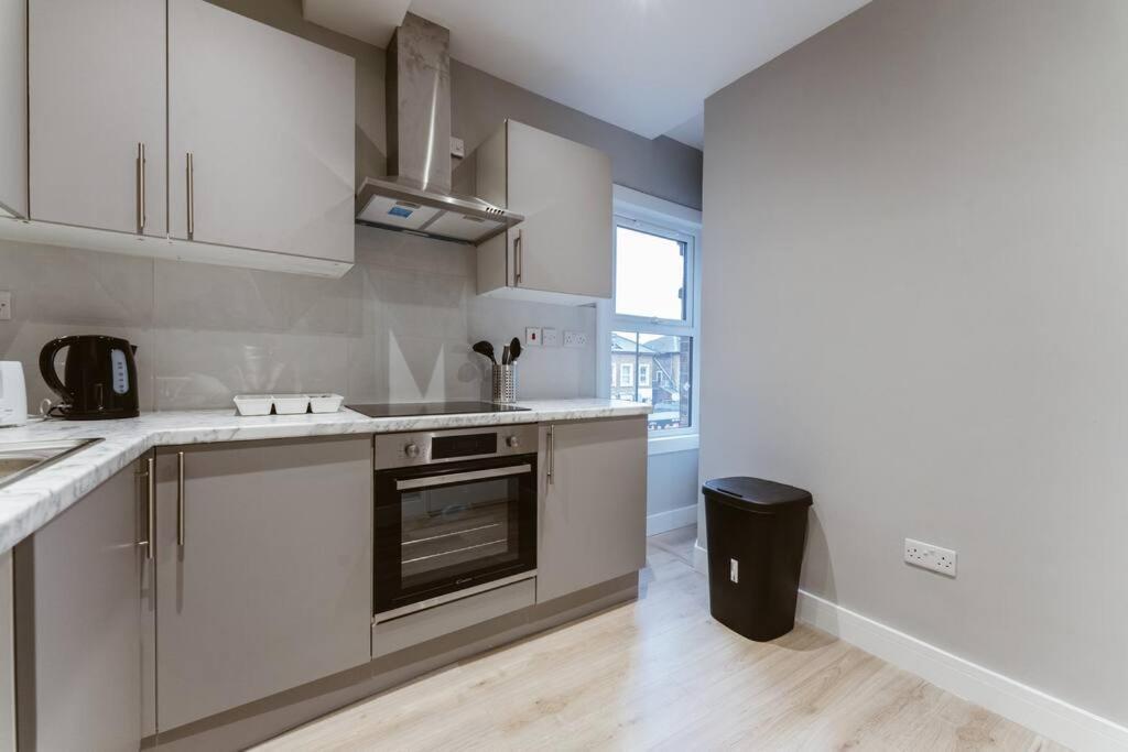 Charming Central London Kitchenette - Your Ideal Stay In The Heart Of The City Eksteriør billede