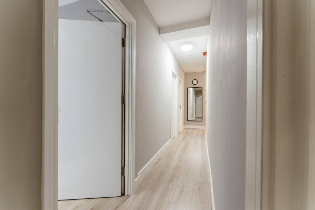 Charming Central London Kitchenette - Your Ideal Stay In The Heart Of The City Eksteriør billede